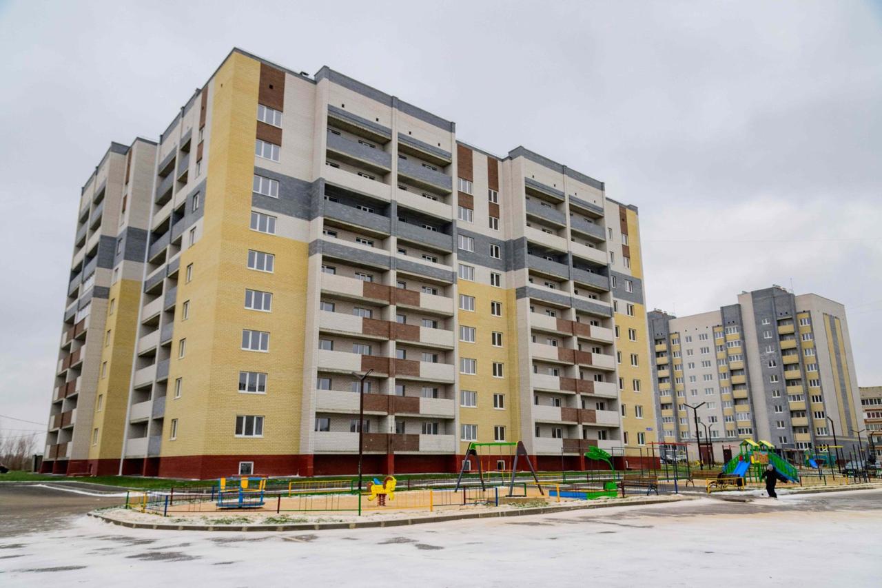 Еще 44 жителя Волжска встретят Новый год в новых квартирах, получив жилье в рамках поддержки от государства