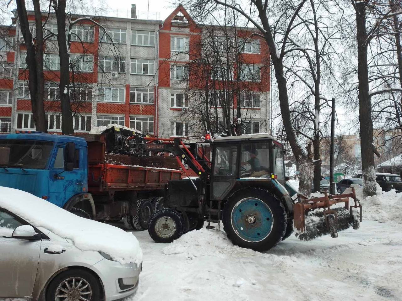 Антон Трудинов: Обращаюсь к управляющим компаниям! Вы имеете возможность бесплатно вывозить собранный снег на снежную свалку Антон Трудинов: Обращаюсь к управляющим компаниям! Вы имеете возможность бесплатно вывозить собранный снег на снежную свалку