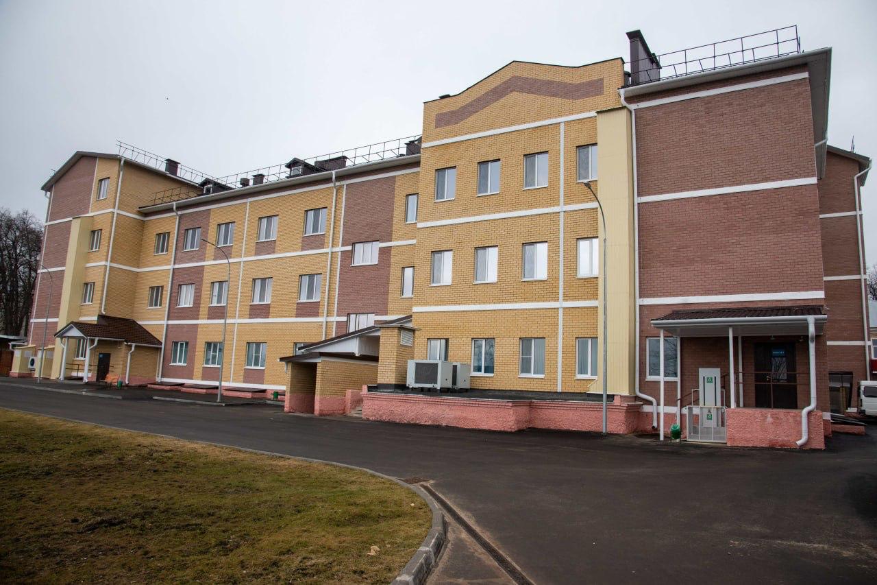 В роддоме в Волжске ввели ограничения на партнерские роды