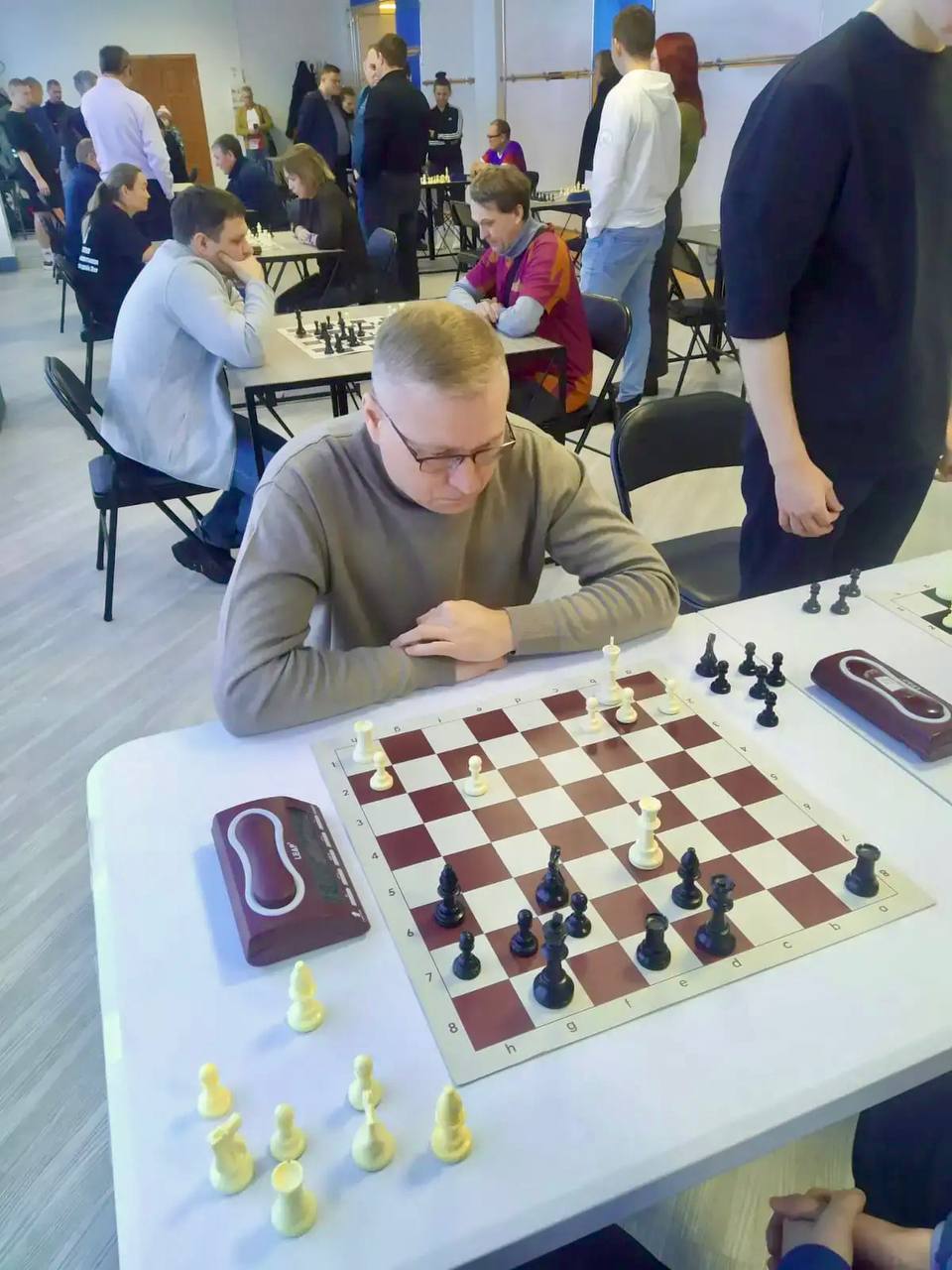 Наша команда — чемпионы!. В ежегодной спартакиаде органов государственной власти, проводившейся в рамках программы «Спорт России», команда Государственного Собрания одержала убедительную победу, поднявшись на высшую ступень... Наша команда — чемпионы!. В ежегодной спартакиаде органов государственной власти, проводившейся в рамках программы «Спорт России», команда Государственного Собрания одержала убедительную победу, поднявшись на высшую ступень...