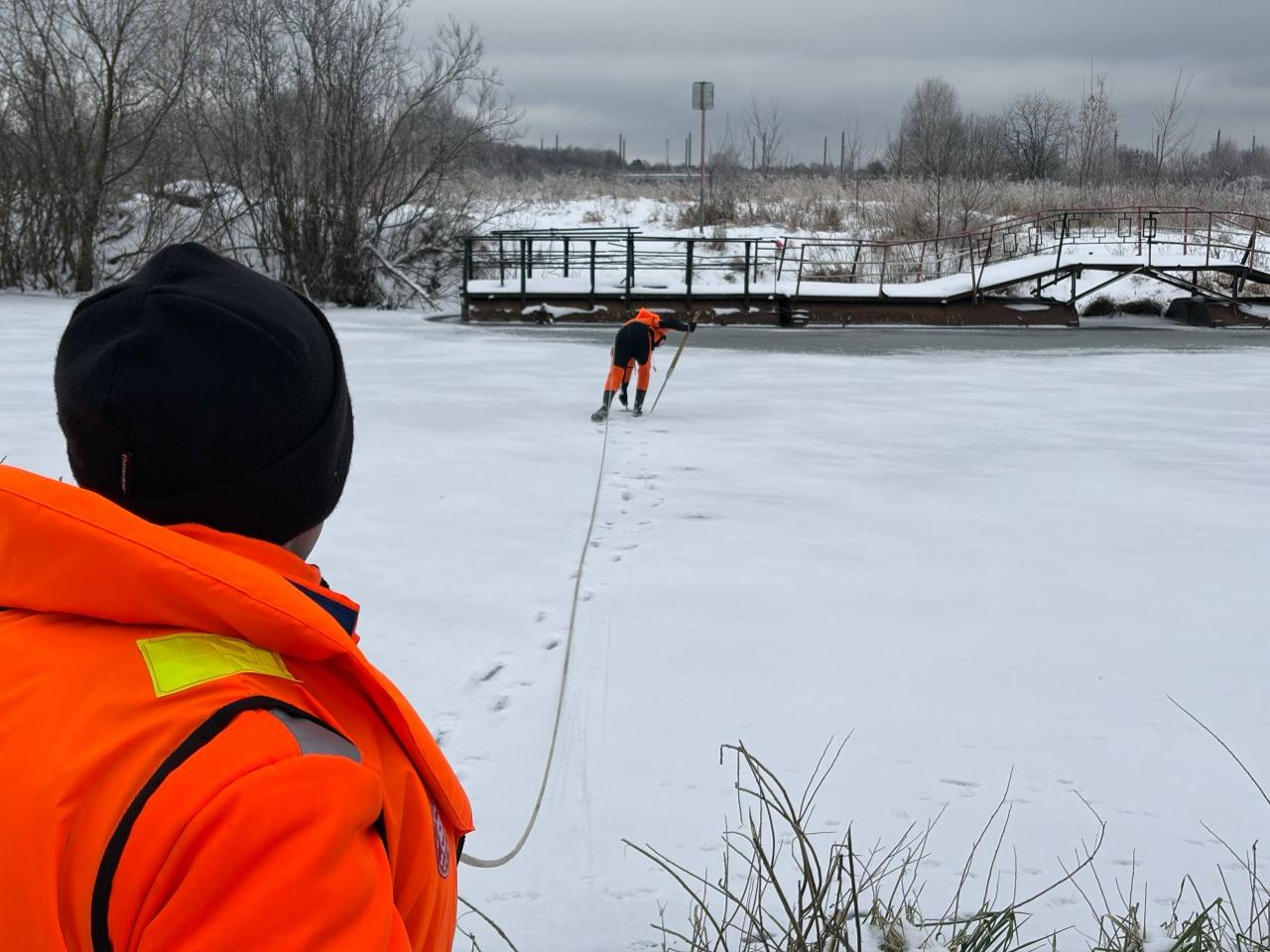 Спасатели Марийской аварийно-спасательной службы провели мониторинг состояния льда на водоемах Марий Эл