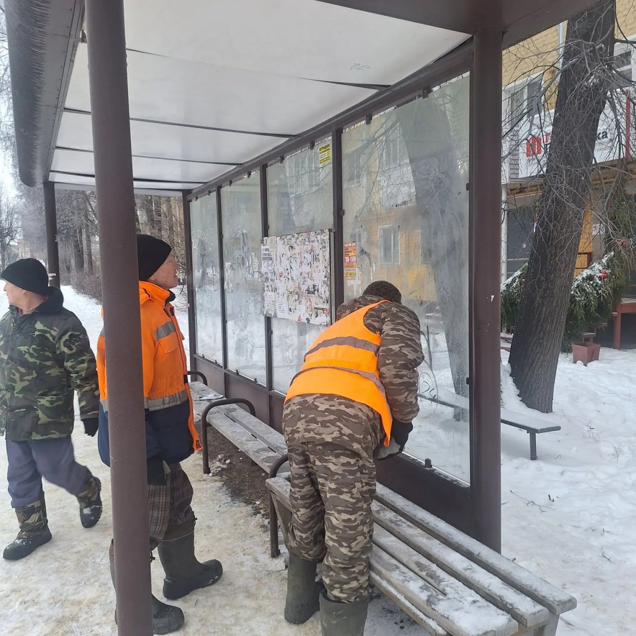 "Спасибо людям за их труд в любую погоду! Вы делаете наш город чище и красивее", — отметил утром житель Йошкар-Олы, и действительно, хочется сказать огромное спасибо всем, кто заботится о нашем любимом городе! "Спасибо людям за их труд в любую погоду! Вы делаете наш город чище и красивее", — отметил утром житель Йошкар-Олы, и действительно, хочется сказать огромное спасибо всем, кто заботится о нашем любимом городе!