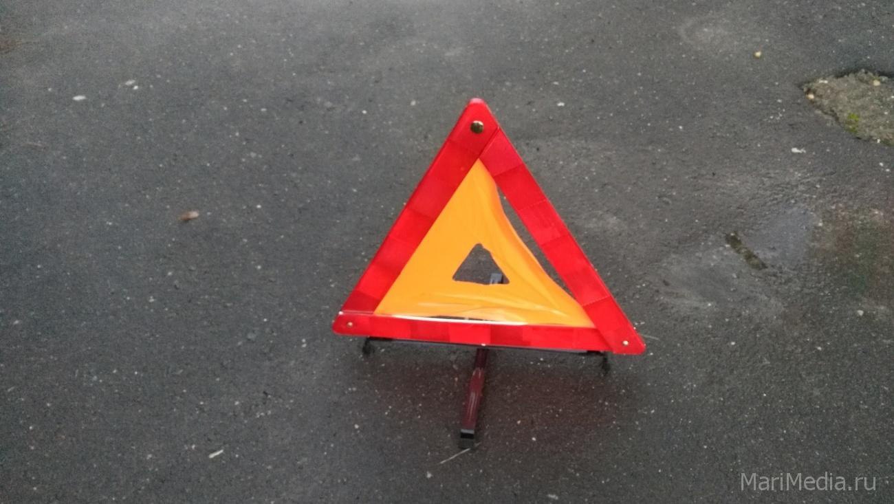 В Йошкар-Оле юный пешеход попал под колёса машины, перебегая дорогу