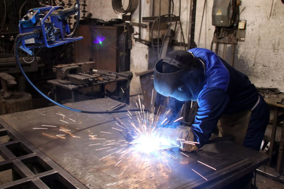 Управление образования Йошкар-Олы получило партию новой мебели – 100 офисных стульев