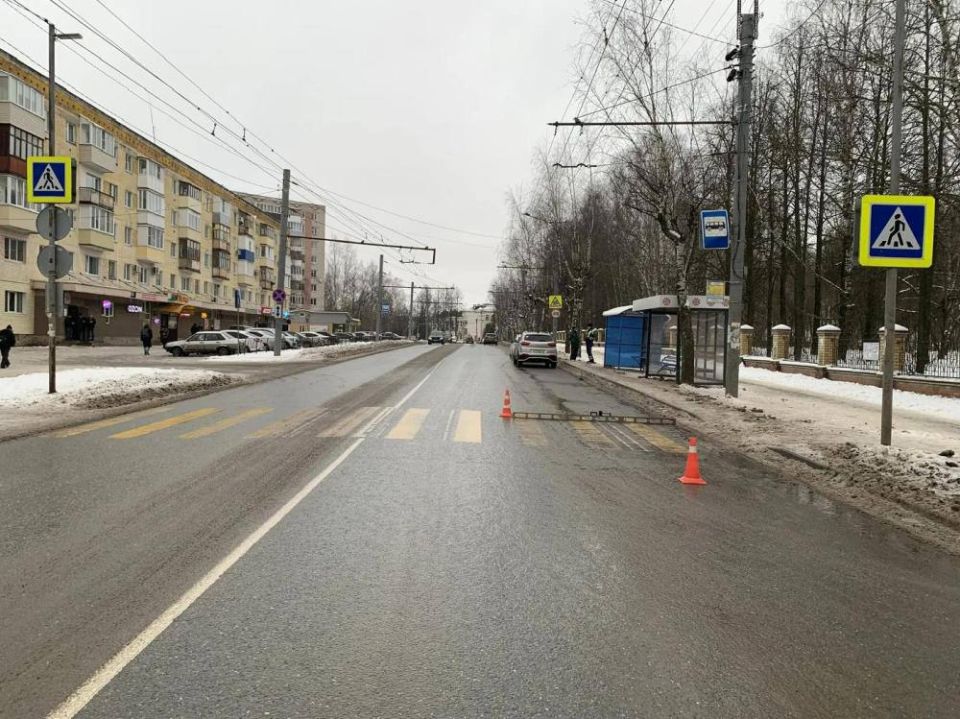 20 ������� ����� 12.30 � �. 71 �� ��. ������ �. ������� 35-������ �������, �������� ����������� Honda, ��������������, ��� �������� ������ ����� �� �������� � ������������ ������������ ������� � �������� ����� �� 76-������...