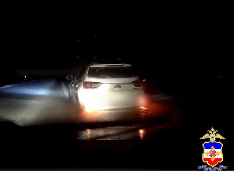 В Йошкар-Оле в ходе погони за водителем-нарушителем автоинспекторы применили табельное оружие
