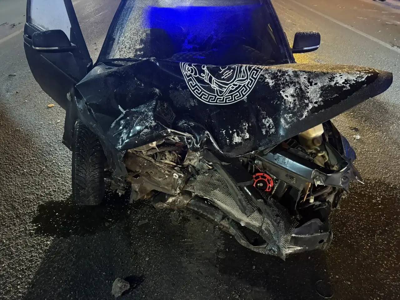 В Волжском районе столкнулись ВАЗ -2112 и Exeed, пострадал водитель Лады В Волжском районе столкнулись ВАЗ -2112 и Exeed, пострадал водитель Лады