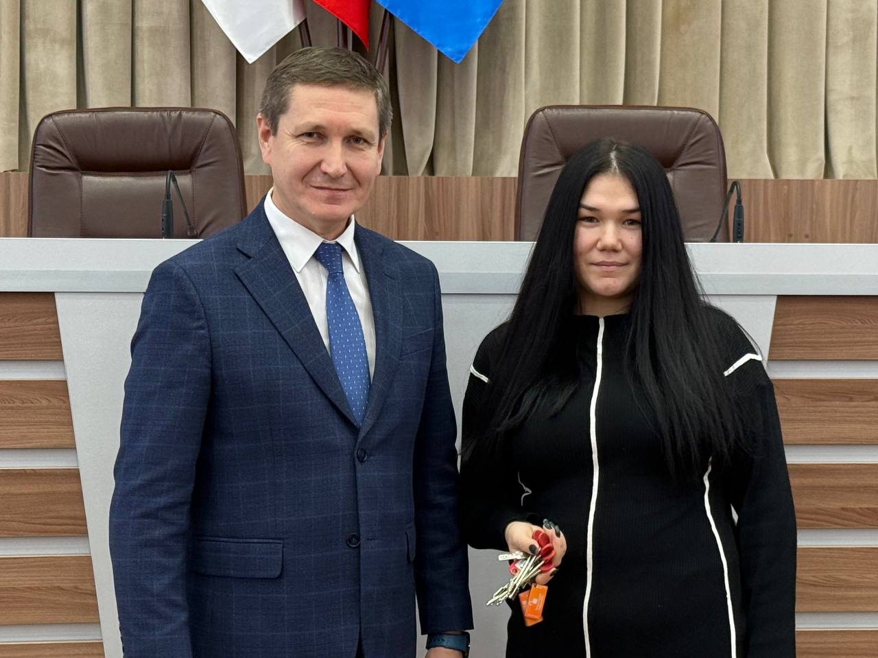 Антон Трудинов: Есть в Йошкар-Оле замечательная традиция в преддверии Нового года: дарить ключи от собственного жилья тем, кто особенно в этом нуждается Антон Трудинов: Есть в Йошкар-Оле замечательная традиция в преддверии Нового года: дарить ключи от собственного жилья тем, кто особенно в этом нуждается