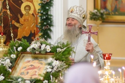 В Марий Эл православных верующих поздравили с Рождеством Христовым