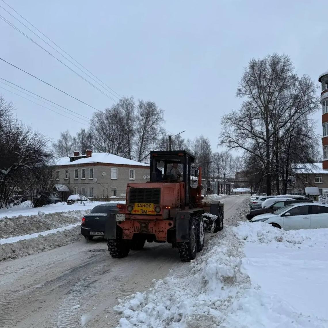 Снегоуборочная кампания в столице Марий Эл: работаем и в праздники! Снегоуборочная кампания в столице Марий Эл: работаем и в праздники!
