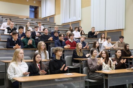 �������, 12 ������, � ���������� ��������������� ��������������� ������������ ��� ����� ������������� ����� ������������� ��������� ����������