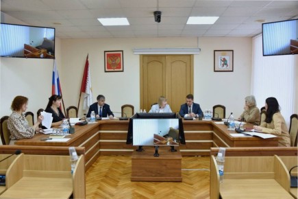 ПАРЛАМЕНТ ПРИСТУПИЛ К ПОДГОТОВКЕ ЕЖЕГОДНОГО ДОКЛАДА О СОСТОЯНИИ ЗАКОНОДАТЕЛЬСТВА РЕСПУБЛИКИ МАРИЙ ЭЛ