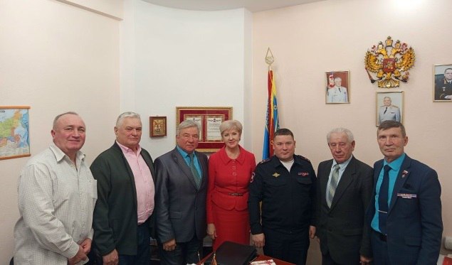 Владимир Мухачёв познакомился с ветеранским активом ГАИ