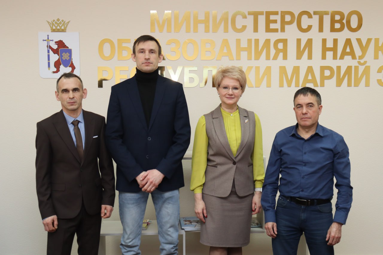 В Марий Эл ветераны СВО обсудили вопросы патриотического воспитания детей