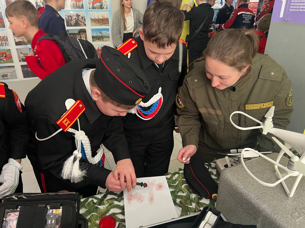 Сотрудники следственного управления СК России по Республике Марий Эл приняли участие в открытии Республиканского месячника оборонно-массовой и военно-патриотической работы Сотрудники следственного управления СК России по Республике Марий Эл приняли участие в открытии Республиканского месячника оборонно-массовой и военно-патриотической работы