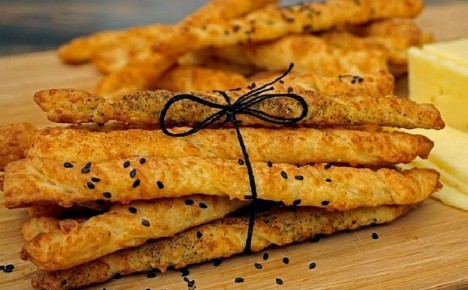 Сырные палочки за 15 минут: простая закуска для уютного вечера