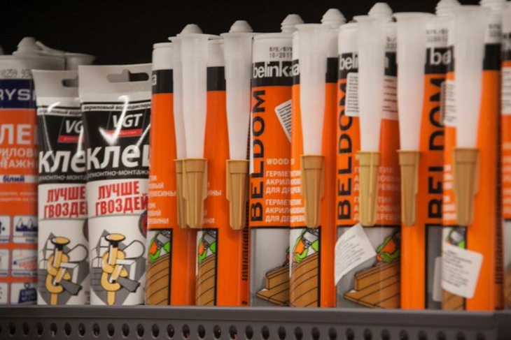 Всего два ингредиента из кухонного шкафа — и получится клей прочнее заводского
