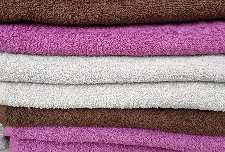 Почему ваши полотенца плохо пахнут после стирки: опасная ошибка, которую совершают 95% хозяек