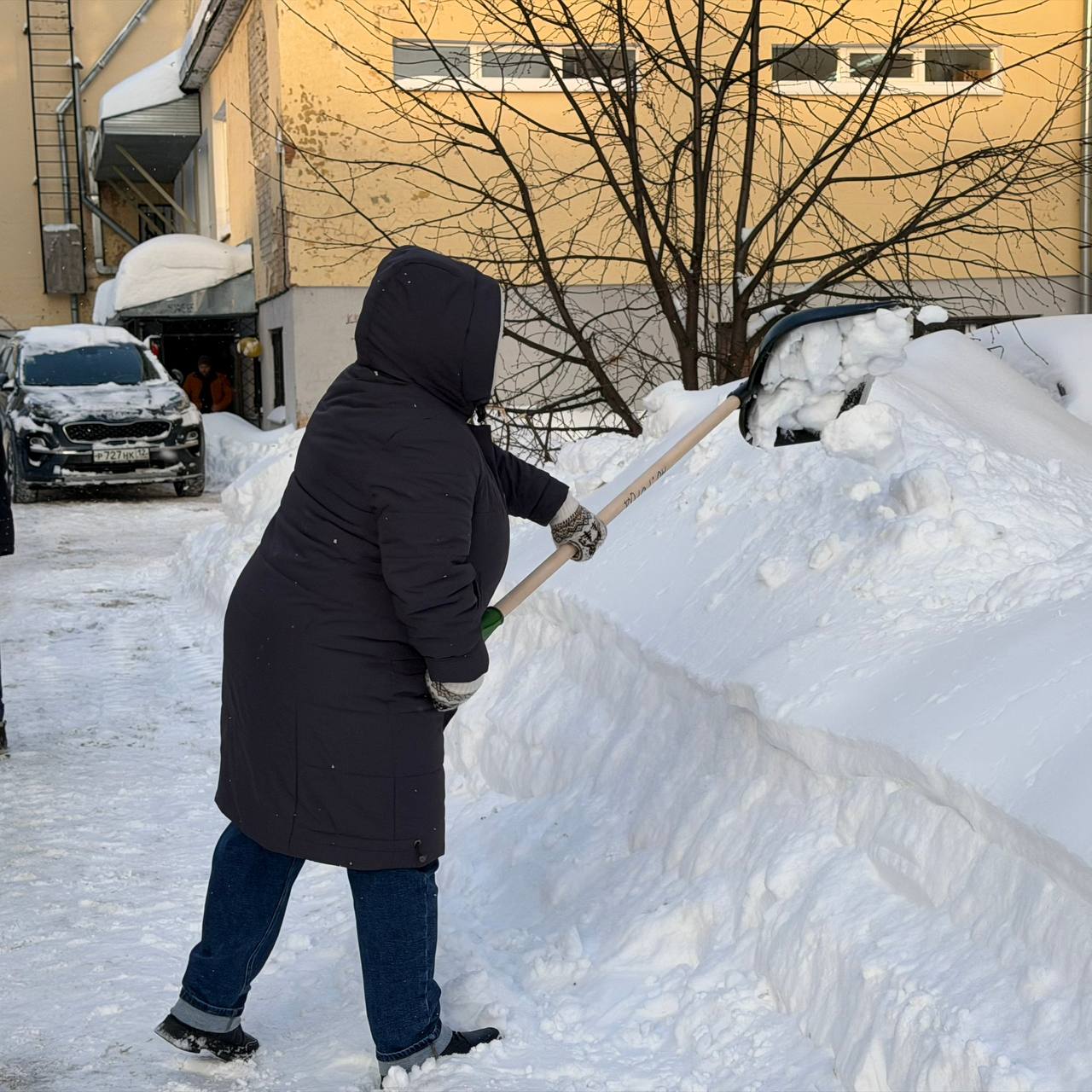 Снежник в Йошкар-Оле. В столице продолжается активная уборка снега Снежник в Йошкар-Оле. В столице продолжается активная уборка снега