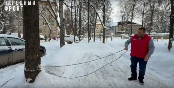 �� ������ ������-��� ����������� ��������: � ��� ���� � ����, � ��������