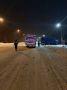 Накануне утром в Волжском районе сотрудники УГИБДД помогли водителю буксующего в снегу грузовика выехать на дорогу