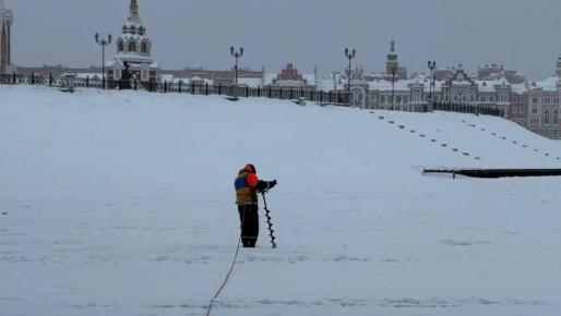 Малая Кокшага в Йошкар-Оле промёрзла до 28-38 см