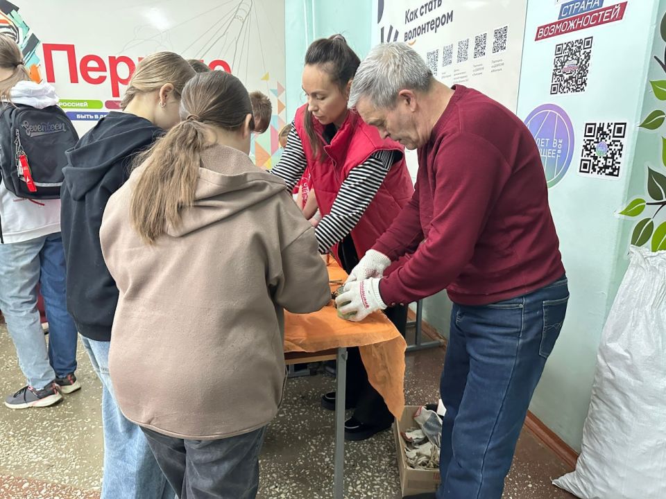 Заместитель начальника ОРЛС УМВД России по г. Йошкар-Оле майор полиции Валентин Константинов принял участие в Городской школе актива, организованной на базе «МБОУ СОШ № 21» Движением Первых при содействии члена Общественного...