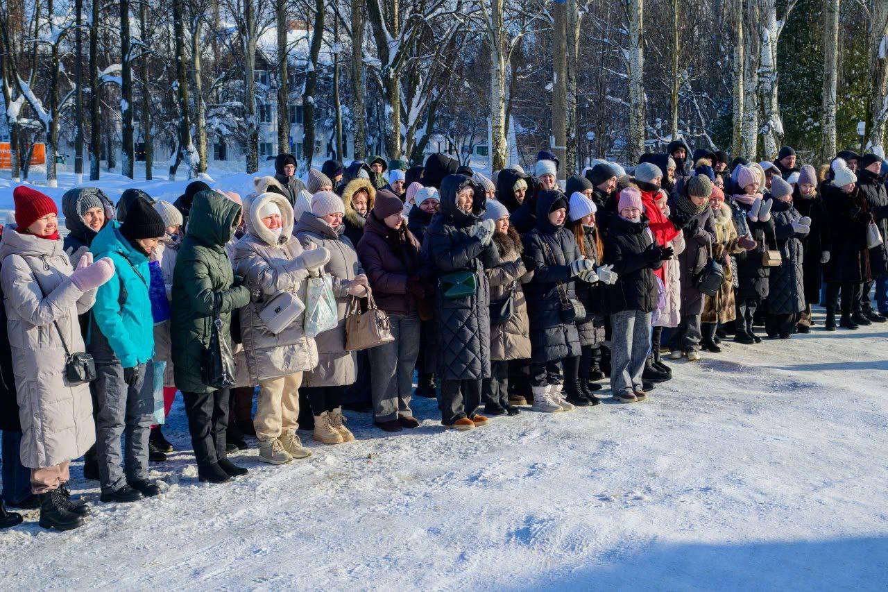 Историческое событие сегодня состоялось в стенах марийского Завода полупроводниковых приборов, входящего в Группу компаний «Элемент» Историческое событие сегодня состоялось в стенах марийского Завода полупроводниковых приборов, входящего в Группу компаний «Элемент»