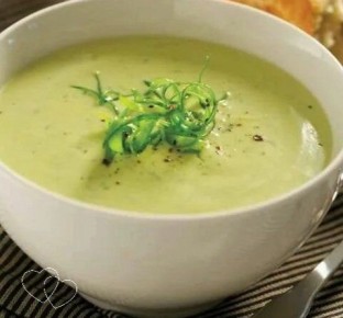 Легкий овощной суп-пюре для весенних дней