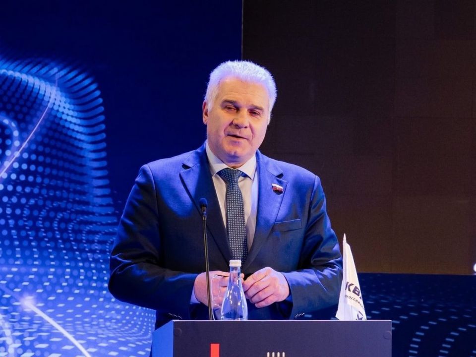 СЕНАТОР ОТ МАРИЙ ЭЛ СЕРГЕЙ МАРТЫНОВ ПОЗДРАВЛЯЕТ РЕСПУБЛИКУ С ДНЕМ РОССИЙСКОЙ НАУКИ