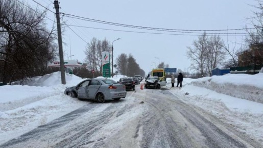 � ������-��� 20-������ �������� Mitsubishi �������� � ����� ������