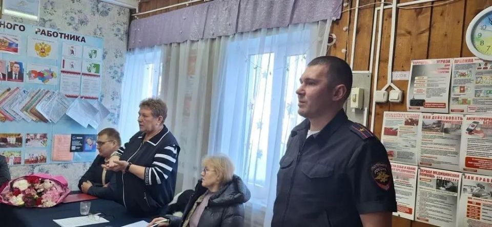 В рамках акции «Вместе – за безопасность на дорогах» в одном из Сернурских СПК обсудили вопросы обеспечения безопасности на дороге в зимний период