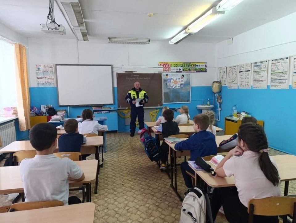 В образовательных учреждениях Юринского района проходят занятия по ПДД
