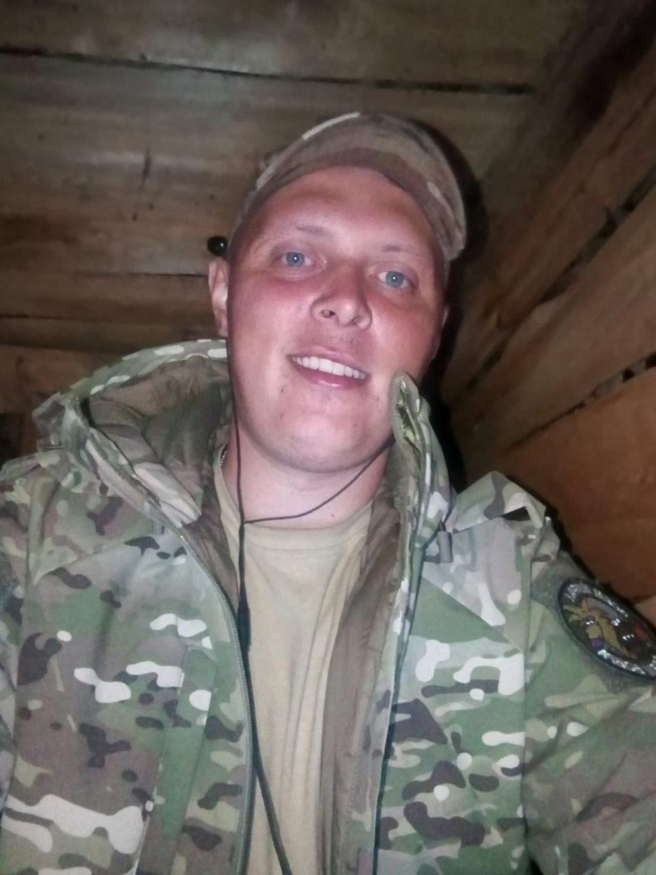 В Йошкар-Оле простились с 27-летним бойцом Александром Ермаковым