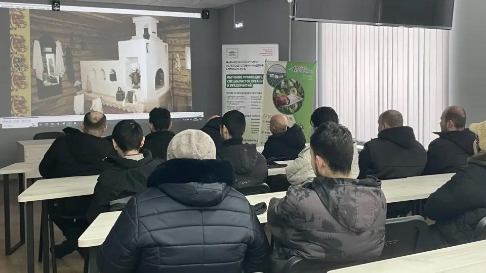 Иностранцам в Йошкар-Оле прочитали лекцию о законах и русской культуре