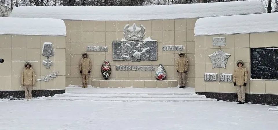 В Марий Эл почтили память воинов, исполнявших служебный долг за пределами Отечества