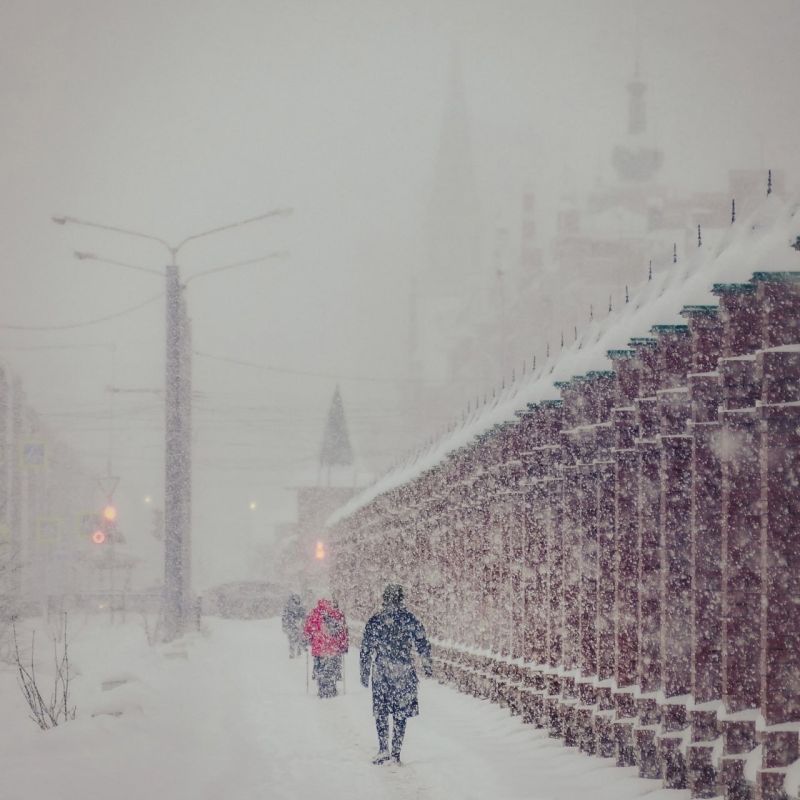 Уважаемые жители!. Вечером 16 февраля с сохранением ночью и утром 17 февраля местами по Республике Марий Эл и Йошкар-Оле ожидается сильный снег, метель, северный ветер с порывами 11-16 м/с