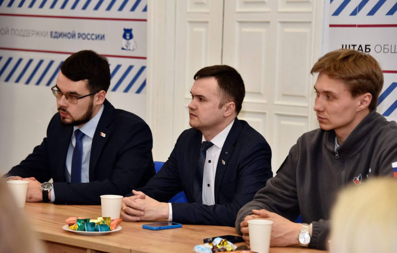 Михаил Васютин обсудил с бойцами студотрядов Марий Эл развитие движения Михаил Васютин обсудил с бойцами студотрядов Марий Эл развитие движения