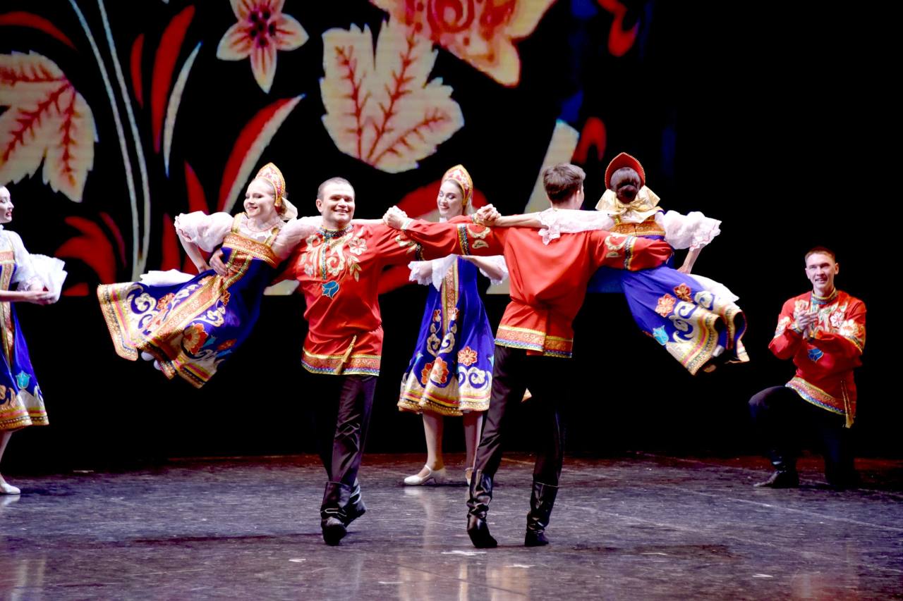 ГЛАВА РЕГИОНА ЮРИЙ ЗАЙЦЕВ ДАЛ СТАРТ ГОДУ ЕДИНСТВА НАРОДОВ РОССИИ В МАРИЙ ЭЛ ГЛАВА РЕГИОНА ЮРИЙ ЗАЙЦЕВ ДАЛ СТАРТ ГОДУ ЕДИНСТВА НАРОДОВ РОССИИ В МАРИЙ ЭЛ