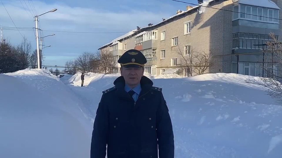 Горномарийская межрайонная прокуратура проводит проверку по факту частичной деформации кровли в жилом многоквартирном доме по ул. Промышленная г. Козьмодемьянск