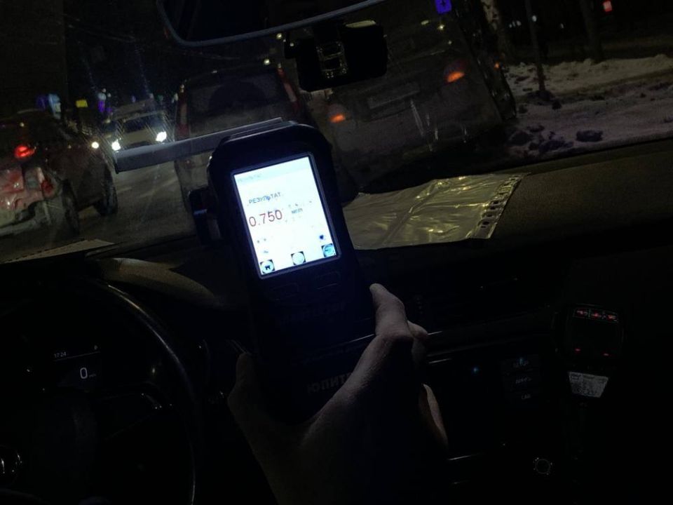 С начала года автоинспекторы исключили из участия в дорожном движении почти две сотни водителей с признаками опьянения