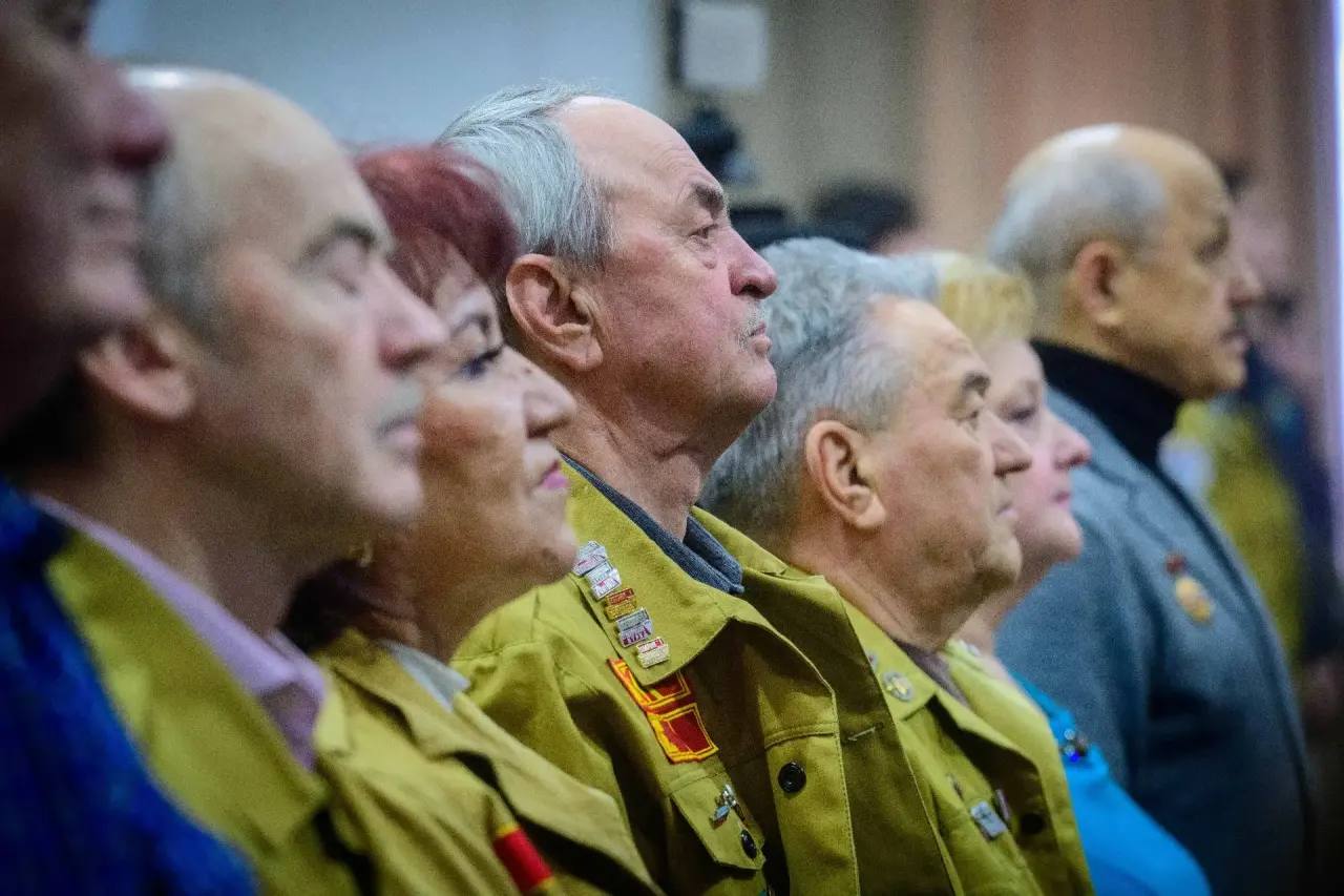 Сегодня, 17 февраля, Глава Марий Эл Юрий Зайцев поздравил молодежь с Днем российских студенческих отрядов Сегодня, 17 февраля, Глава Марий Эл Юрий Зайцев поздравил молодежь с Днем российских студенческих отрядов