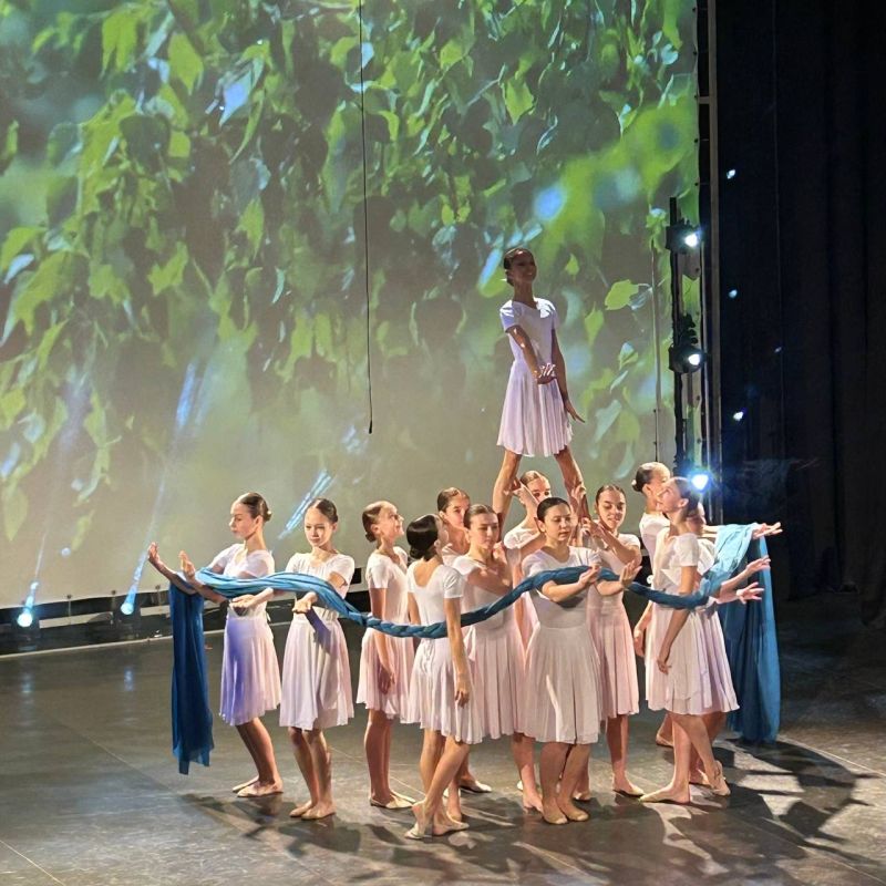 Во Дворце культуры Российской Армии прошло торжественное мероприятие, посвященное Дню защитника Отечества и открытию Года единства народов России