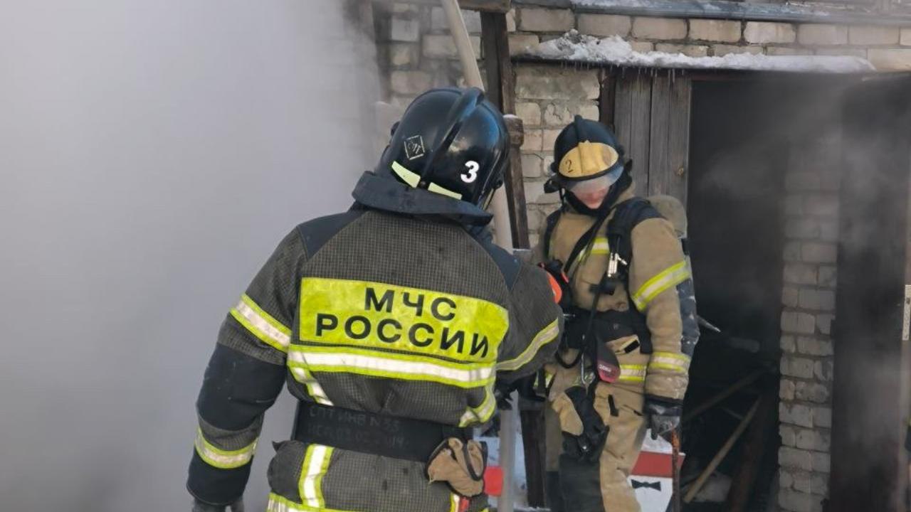 В Мари-Турекском районе пожар повредил гараж и автомобиль