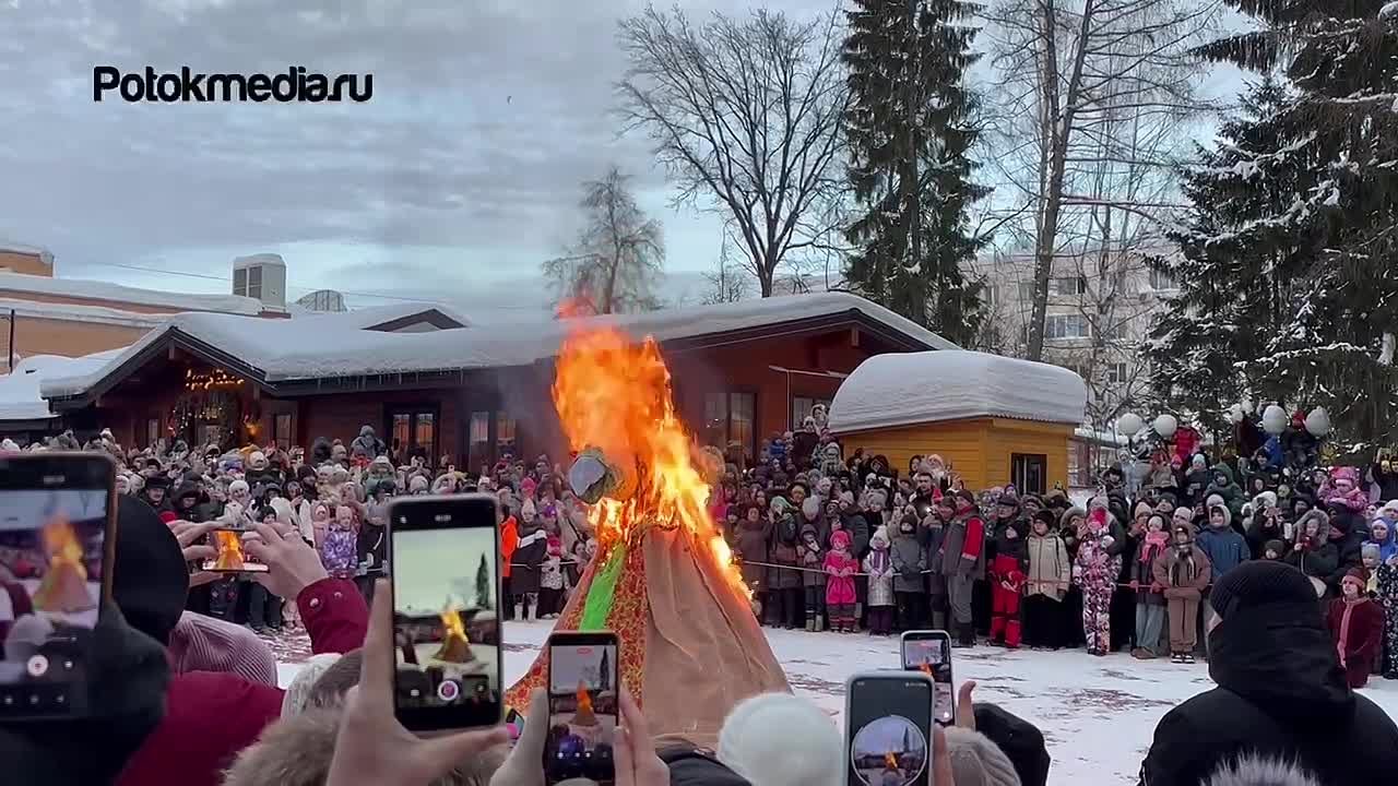 В Центральном парке в Йошкар-Оле попрощались с зимой