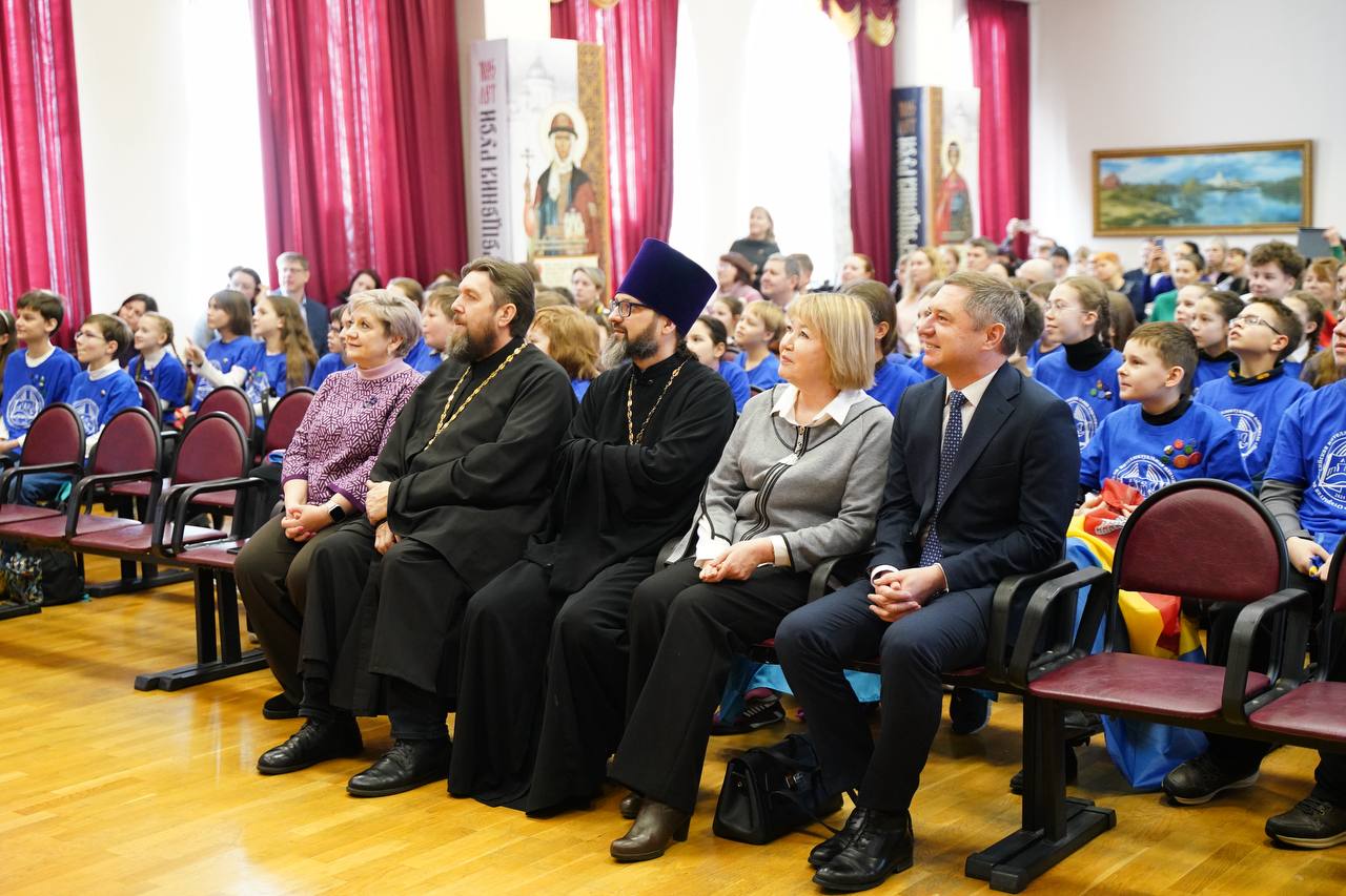 В столице Марий Эл с 20 по 22 февраля проходил заключительный этап сразу двух престижных состязаний - XXII Открытой всероссийской интеллектуальной олимпиады «Наше наследие» (тема года – «Поволжье: народы и традиции») и XVII... В столице Марий Эл с 20 по 22 февраля проходил заключительный этап сразу двух престижных состязаний - XXII Открытой всероссийской интеллектуальной олимпиады «Наше наследие» (тема года – «Поволжье: народы и традиции») и XVII...