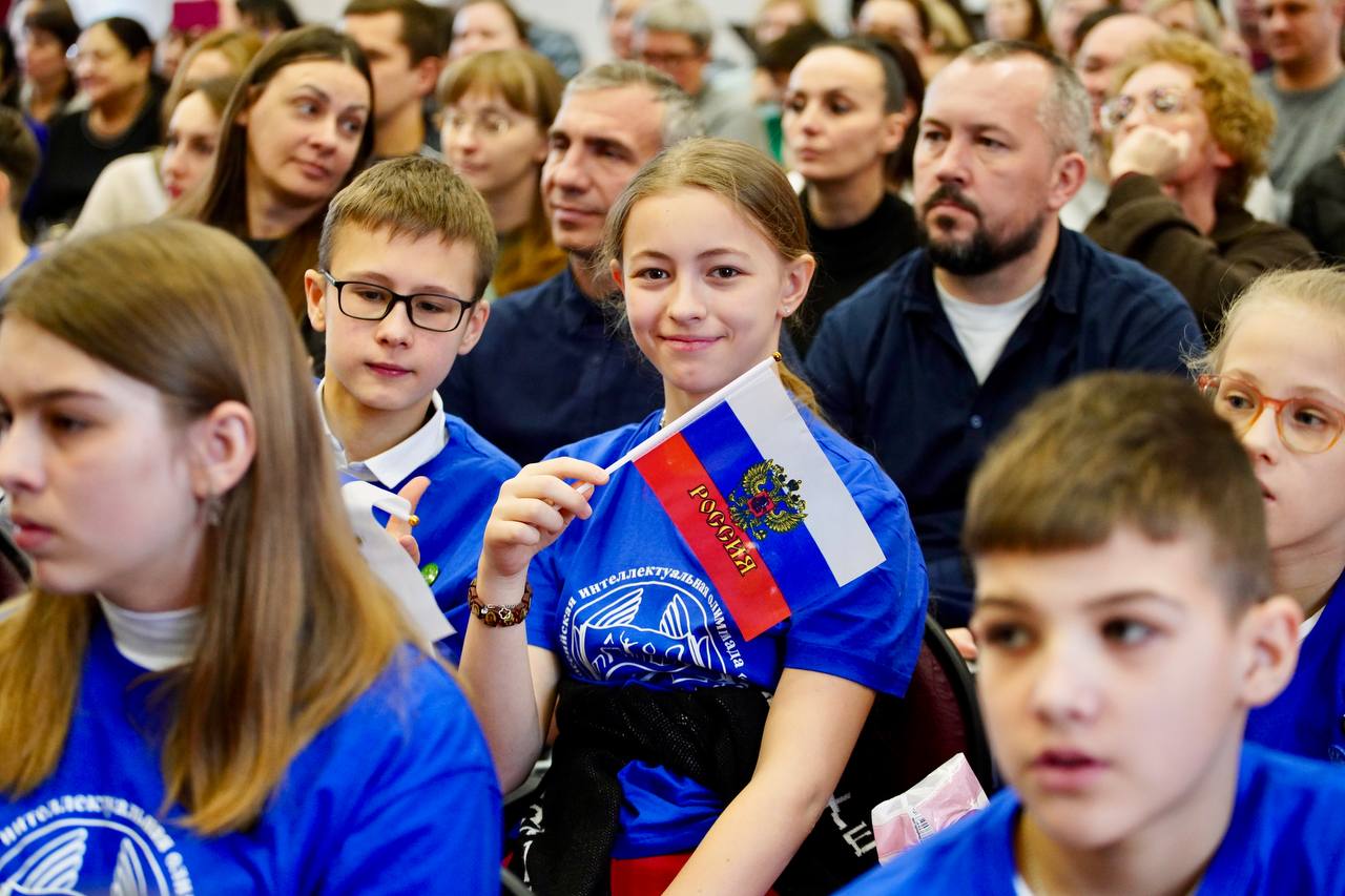 В столице Марий Эл с 20 по 22 февраля проходил заключительный этап сразу двух престижных состязаний - XXII Открытой всероссийской интеллектуальной олимпиады «Наше наследие» (тема года – «Поволжье: народы и традиции») и XVII... В столице Марий Эл с 20 по 22 февраля проходил заключительный этап сразу двух престижных состязаний - XXII Открытой всероссийской интеллектуальной олимпиады «Наше наследие» (тема года – «Поволжье: народы и традиции») и XVII...