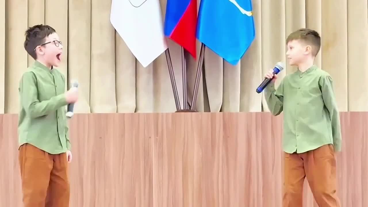 Самое искреннее поздравление — от тех, в чьих руках наше будущее