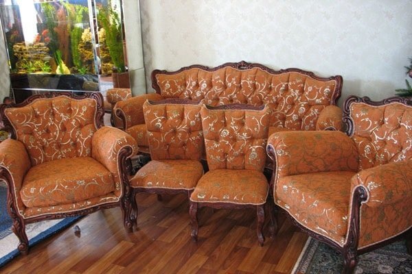 Новая жизнь старой мебели: как выбрать идеальную обивку