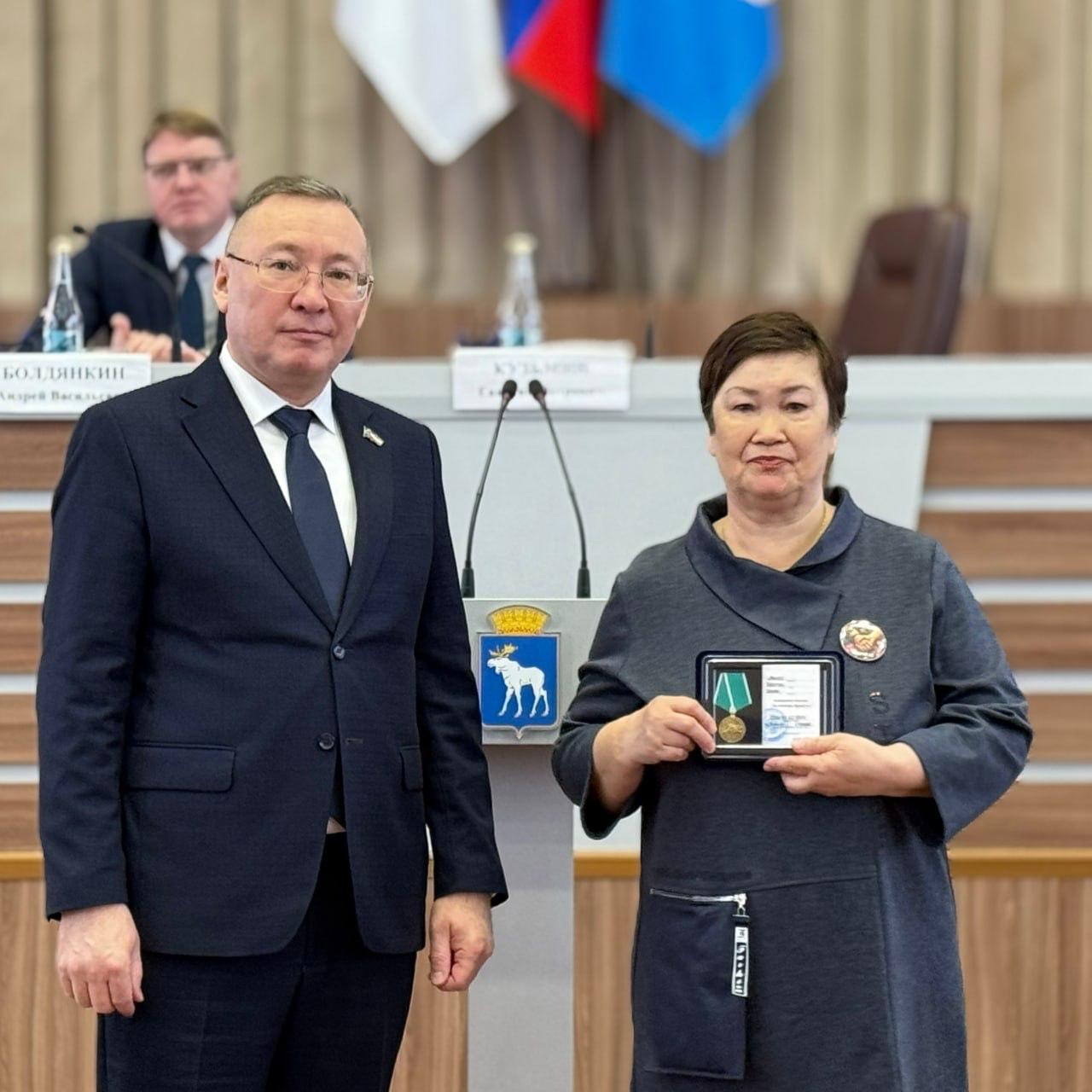 17 неравнодушных жителей Йошкар-Олы награждены медалью «За помощь фронту» 17 неравнодушных жителей Йошкар-Олы награждены медалью «За помощь фронту»